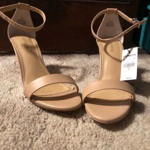 Nude heels from Express SIZE 6